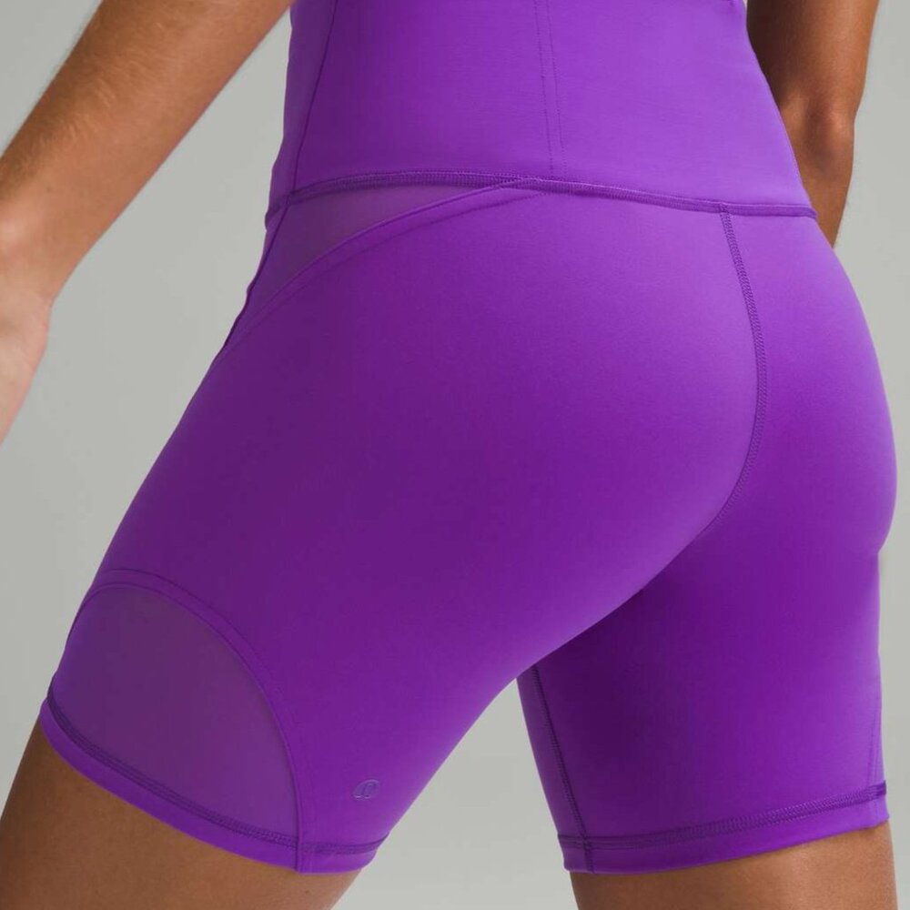 NWOTs Lululemon WunderTrain Mesh Panel 6 inch Short in Atomic Purple size 8